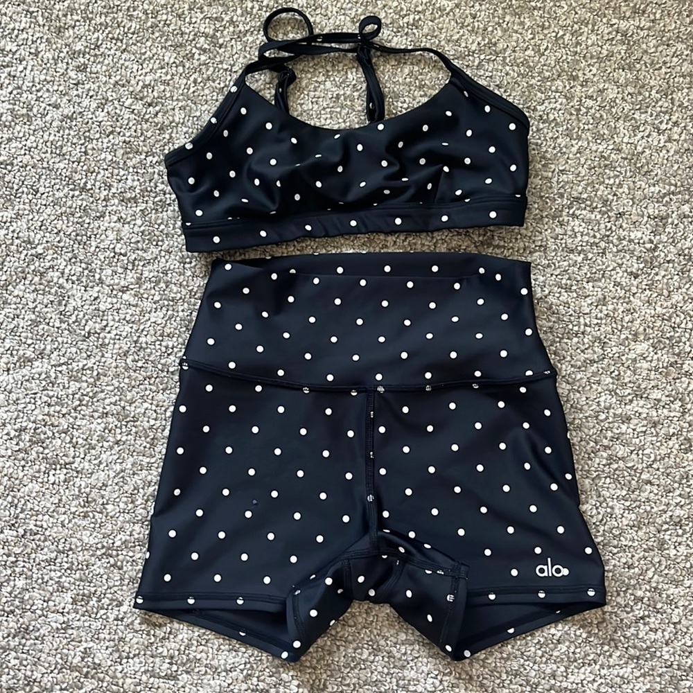 Alo Matching Set